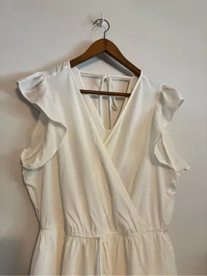 Andree by Unit NWT White Ruffled Flutter Sleeve Dress thumbnail 2