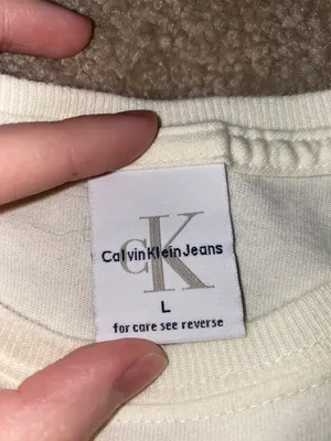 Calvin Klein Cropped Tee thumbnail 3