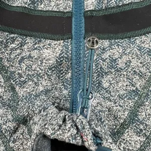 lululemon athletica Define Jacket Brushed‎ Herringbone Gray Blue Alberta size 6 thumbnail 7