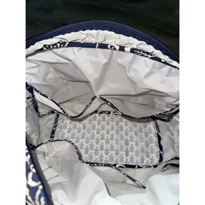 Vera Bradley Navy And White Floral Print Twirly Bird Pattern Zip Up Tote Bag thumbnail 12