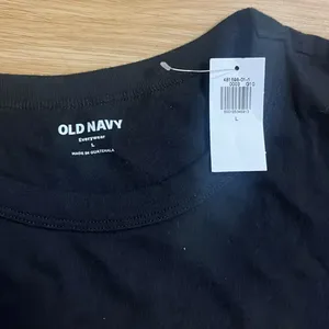 Old Navy Black 'Ghouls Night‎ Out' Skeleton Halloween Tee Large NEW thumbnail 4