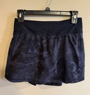 Lululemon Camo Athletic Skirt Shorts Tennis Golf Running‎ Workout Women's thumbnail 1