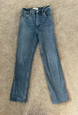Abercrombie 90’s Jeans thumbnail 3