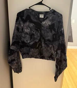Gymshark Zip-Up Cropped Jacket Black thumbnail 1
