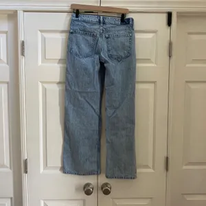 Hollister Low Rise Baggy Wide Leg Jeans Women 2R Light Wash Distressed Y2K Style thumbnail 7