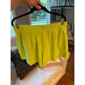 Lululemon Shake It Out High-Rise Running Short 2.5" Sour Grape XL thumbnail 2