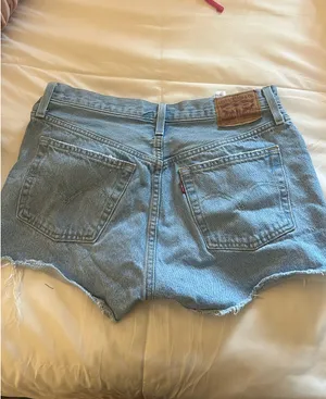 Levi’s Denim Shorts Distressed thumbnail 2
