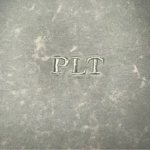 PrettyLittleThing‎ PLT Acid Wash Sage Green Tee Shirt XL thumbnail 4