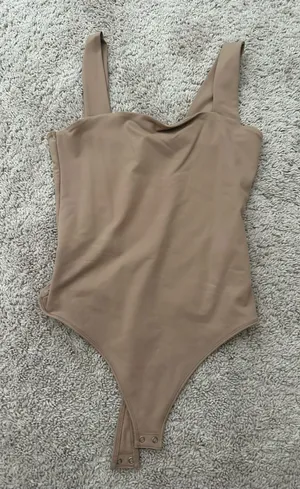 Abercrombie tan body suit thumbnail 1