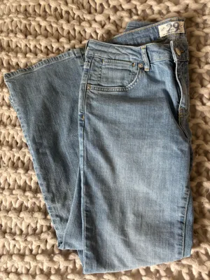 Free People Low-Rise Jeans thumbnail 3
