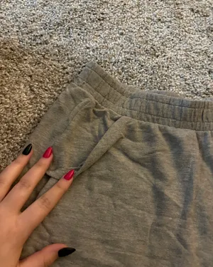 Universal Threads Grey Shorts thumbnail 2
