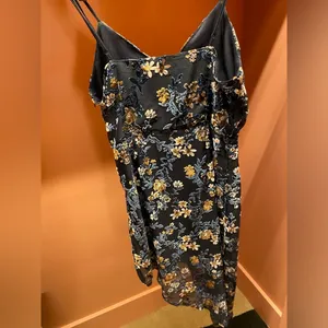 Lulu’s Navy Burnout Velvet Floral Mini Dress Sz Large Asymmetrical thumbnail 4