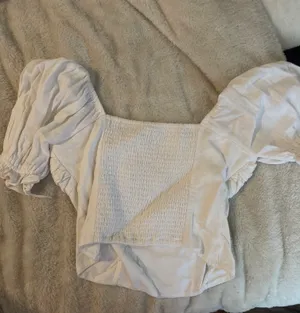 Abercrombie Puff Sleeve Crop Top thumbnail 5