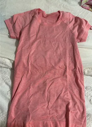 Lululemon Coral Swiftly Tech Short Sleeve thumbnail 1