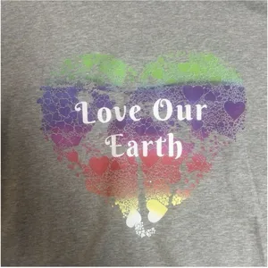 EcoThreads Love Our Earth Gray Rainbow Heart Sweatshirt XL Eco Graphic Pullover thumbnail 8