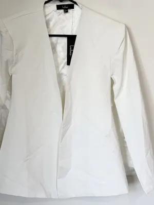 Lulus NWT Voguish Charm White Split Sleeve Blazer Cape - Size: Medium *flaw thumbnail 9