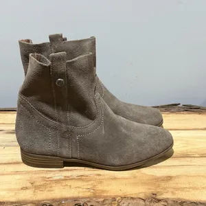 Frye Sarah‎ Shortie Suede Ankle Boots Size 7 B103 thumbnail 5