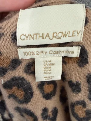 Cynthia Rowley cheetah animal print 2-ply Cashmere sweater size medium. thumbnail 5
