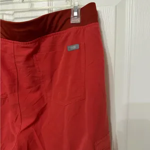 FIGS Clay red‎ Zamora large petite Jogger Scrub Pants thumbnail 9
