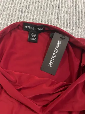 Pretty Little Thing Dress Bodycon thumbnail 3
