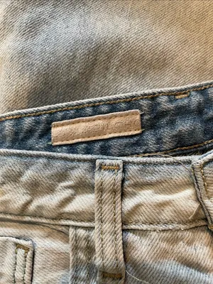 ANTHROPOLOGIE | PILCRO The Joey High-Rise Relaxed Jeans Light Wash Denim Size 25 thumbnail 15
