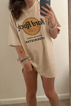 Hard Rock Cafe Tee Shirt thumbnail 1
