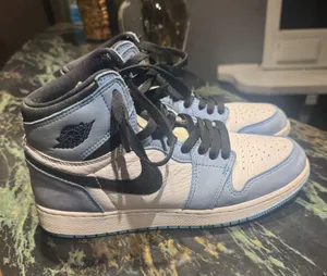 Jordan 1 Mid University Blue Nike thumbnail 1