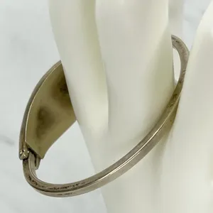 Vintage Silver Tone Abalone Shell Flower Inlay Bangle Child's Bracelet thumbnail 5