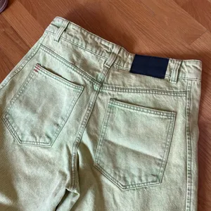 BDG Lime Green Wide Leg Jeans — Size 25 thumbnail 10