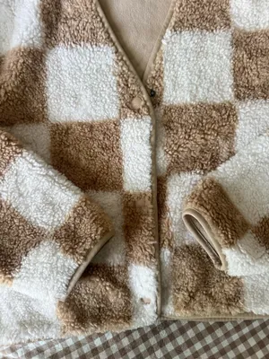 Abercrombie & Fitch checkered sherpa liner jacket in stone and tan thumbnail 2