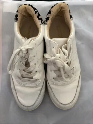 Women’s Old Navy White Sneakers with leopard print fabric Size 6 thumbnail 1