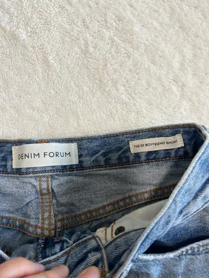Aritzia Denim Forum Ex Boyfriend Cut-Off Denim Jean Distressed Shorts size 25 thumbnail 3