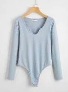 ROMWE Pastel Light Blue Scallop Edge V-Neck Ribbed Knit Bodysuit thumbnail 1