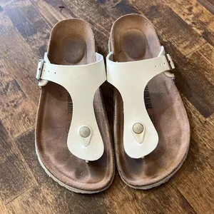 CUSHIONAIRE Leah Leather Thong Sandals Size 7 Granola thumbnail 4