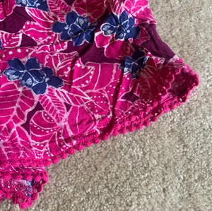 Hollister Soft Floral Shorts thumbnail 3