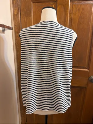 Old Navy Navy and White Striped Tie-Front Tank Top thumbnail 6