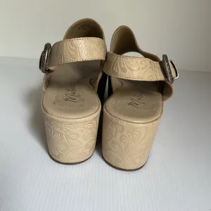 Matisse Embossed Wedge Western Sandals Leather Beige Platform Made in Brazil Sz9 thumbnail 6