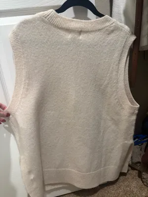 H&M Sweater vest thumbnail 2