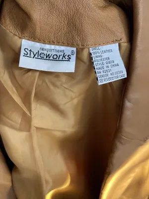 Vintage Styleworks Newport News Women’s Leather Brown Coat Jacket Button Sz L thumbnail 4