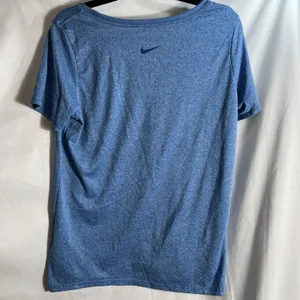 Nike Dri-Fit T-Shirt Woman Large Blue Short Sleeve Round Neck Top Relaxed Fit thumbnail 2