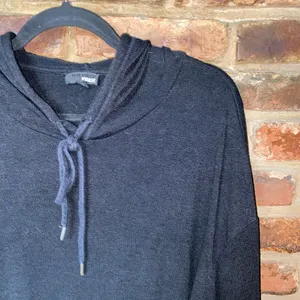 Aritzia Wilfred Free Black Knit Open Back Hoodie Sweater Sweatshirt Size Small thumbnail 2