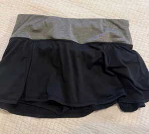 Black athletic skirt Size M thumbnail 1