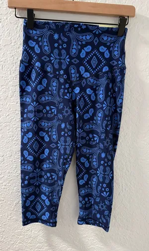 NWT OFFLINE by Aerie Navy & Blue Paisley Real Me Crop Leggings Size Medium thumbnail 1