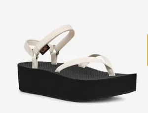 Teva Sandals thumbnail 1
