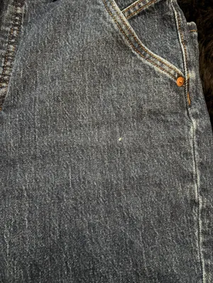 Madewell Straight-Leg Women's Jeans in Medium Blue Wash thumbnail 4