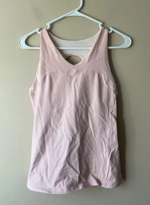Lululemon tank top thumbnail 1