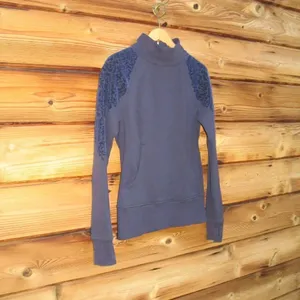 Lululemon Floral Flocked Sweatshirt  thumbnail 4