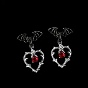 Gorgeous Black Bat Heart‎ Dangle Halloween Earrings with Ruby Color Decor Silver thumbnail 8