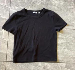 Sunday Best Aritzia Black Short Sleeve Crewneck T-Shirt Ribbed Basic Top Medium thumbnail 1