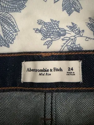 Abercrombie Denim Mid Rise Skirt thumbnail 3